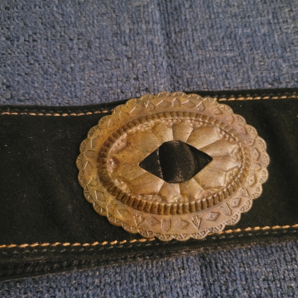 SOUTHWESTERN STYLE CONCHO LEATHER BELT  SZ 34" - Picture 14 of 16